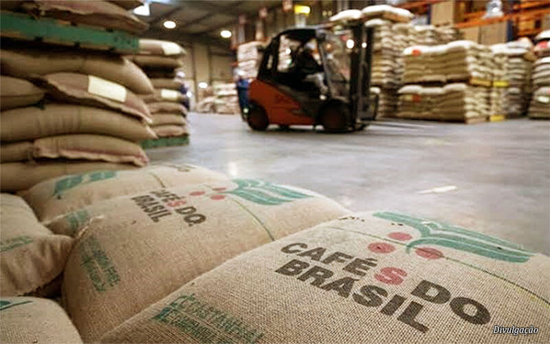Brasil exporta milhões de sacas de café e soma US bilhões novo recorde em outubro